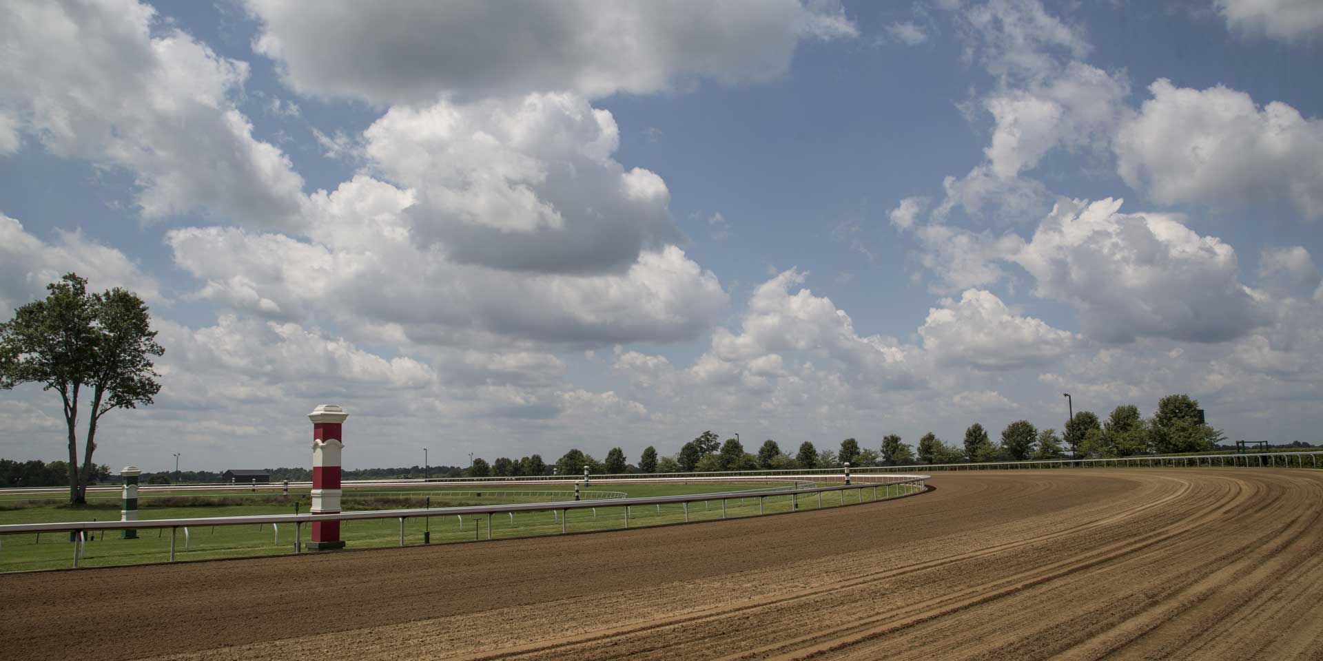A wide shot of one of Keenriders’s dirt tracks.